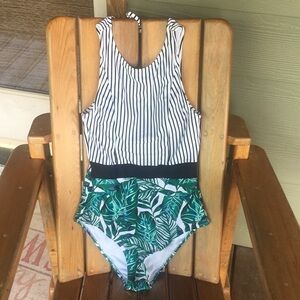 Cupshe Striped Leafy One Piece Swimsuit